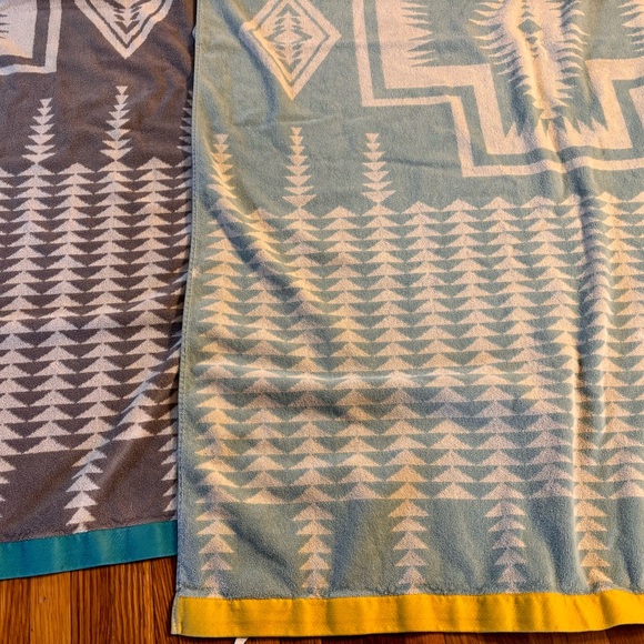 2 Pendleton Harding Jacquard Spa Towels - Picture 2 of 6